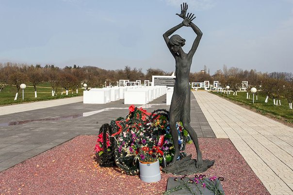 Красный Берег