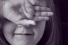 Дума запретила разглашать информацию о жертвах педофилии Дума запретила разглашать информацию о жертвах педофилии